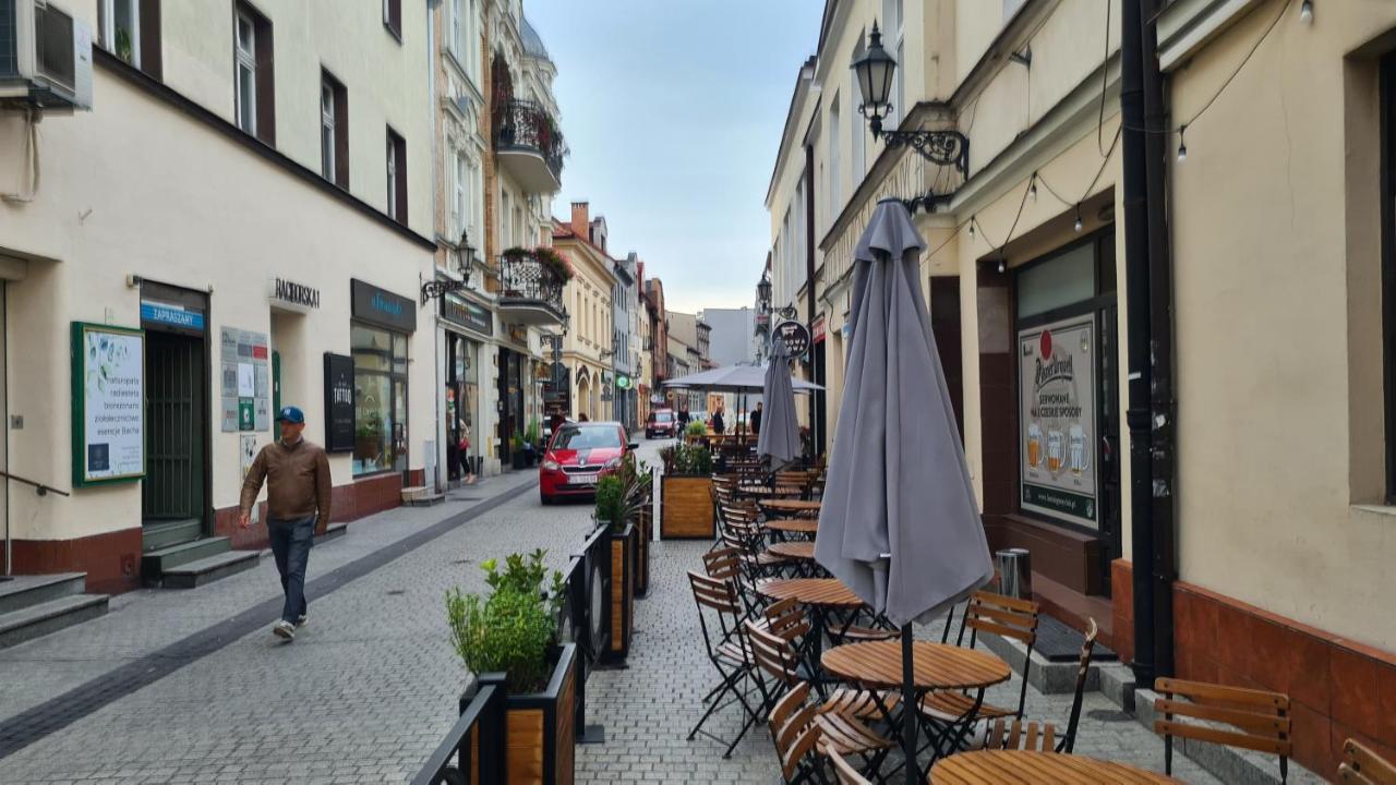 Raciborska Royal Apartment - Miejsce Parkingowe Na Parkingu Strzezonym Gliwice Zewnętrze zdjęcie